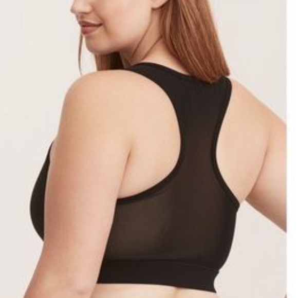 Torrid mesh inset high neck sports bra - Picture 2 of 5